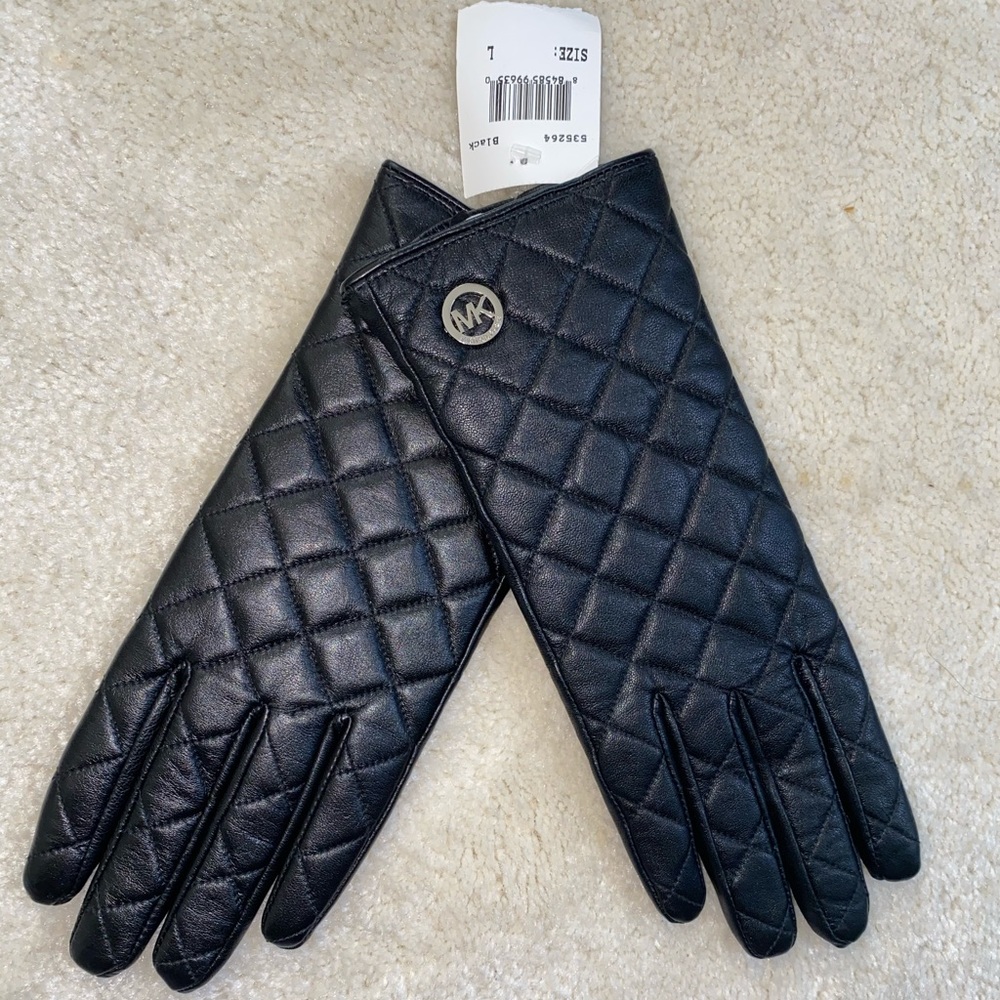 NEW Michael Kors Leather Tech Gloves